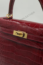 Load image into Gallery viewer, Verona 25 Kelly Style Glossy American Croc Leather Bordeaux Color Gold Hardware
